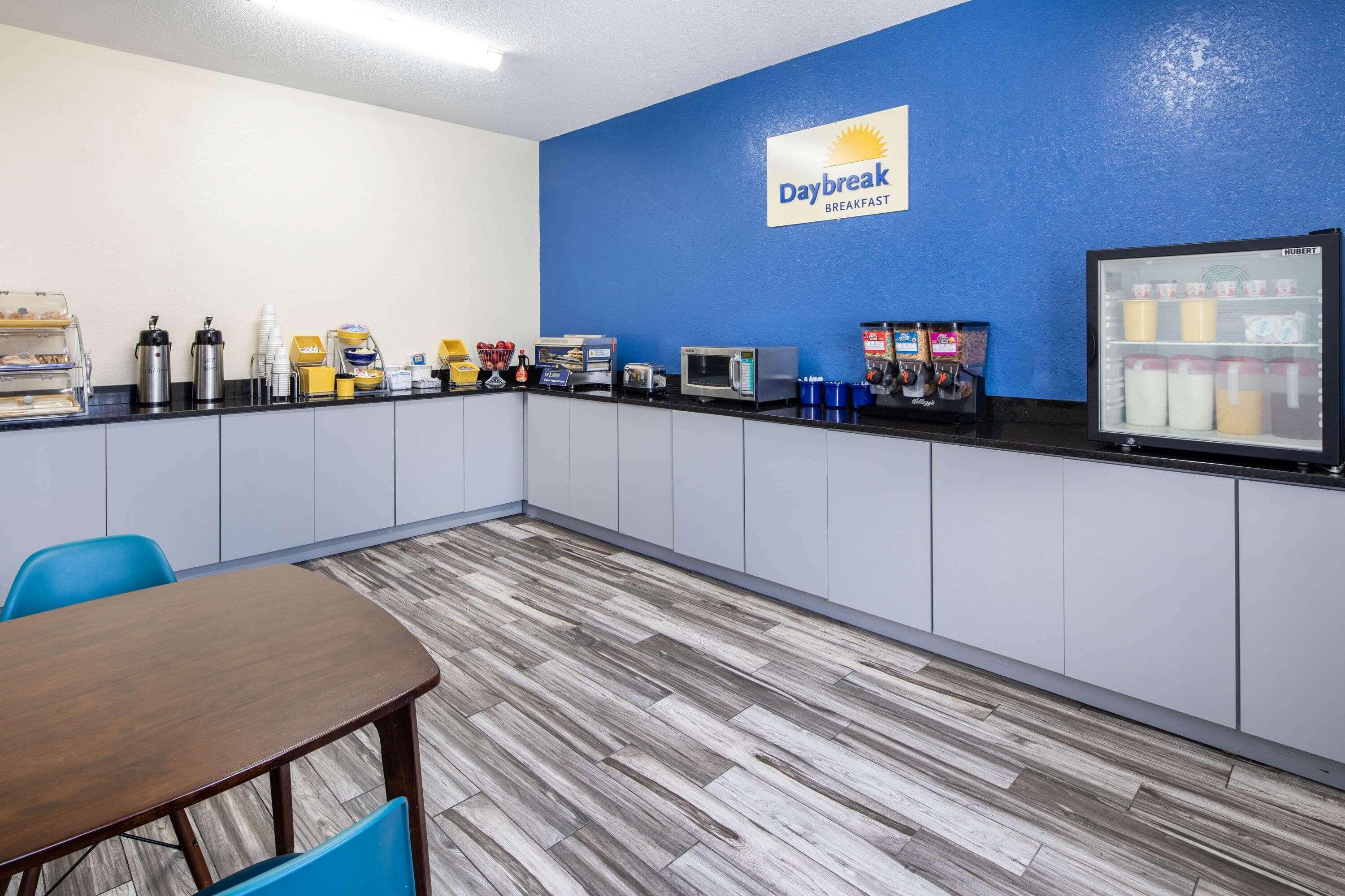 Days Inn By Wyndham Macon I-75 North Esterno foto