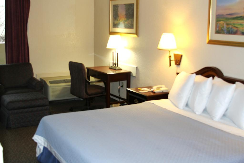 Days Inn By Wyndham Macon I-75 North Esterno foto