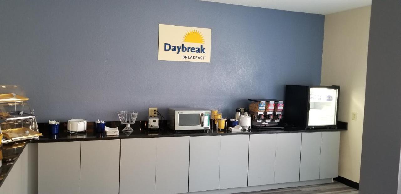 Days Inn By Wyndham Macon I-75 North Esterno foto