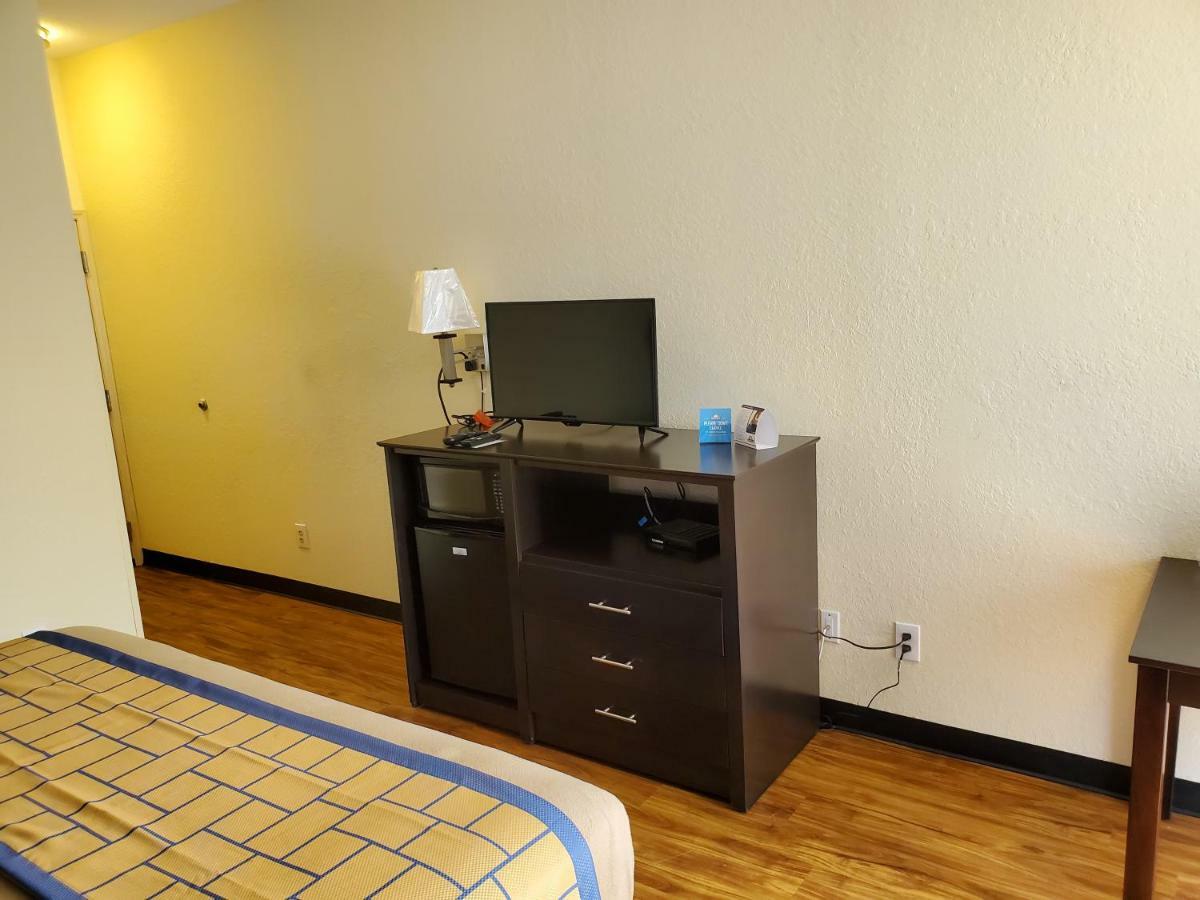 Days Inn By Wyndham Macon I-75 North Esterno foto